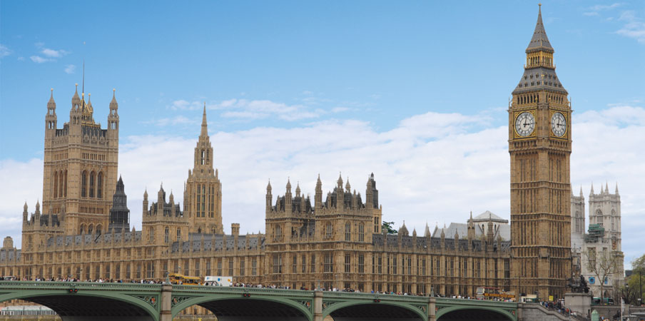Westminster Palace & Big Ben Clocktower, London, England Westminster Palace & Big Ben clocktower in London, England